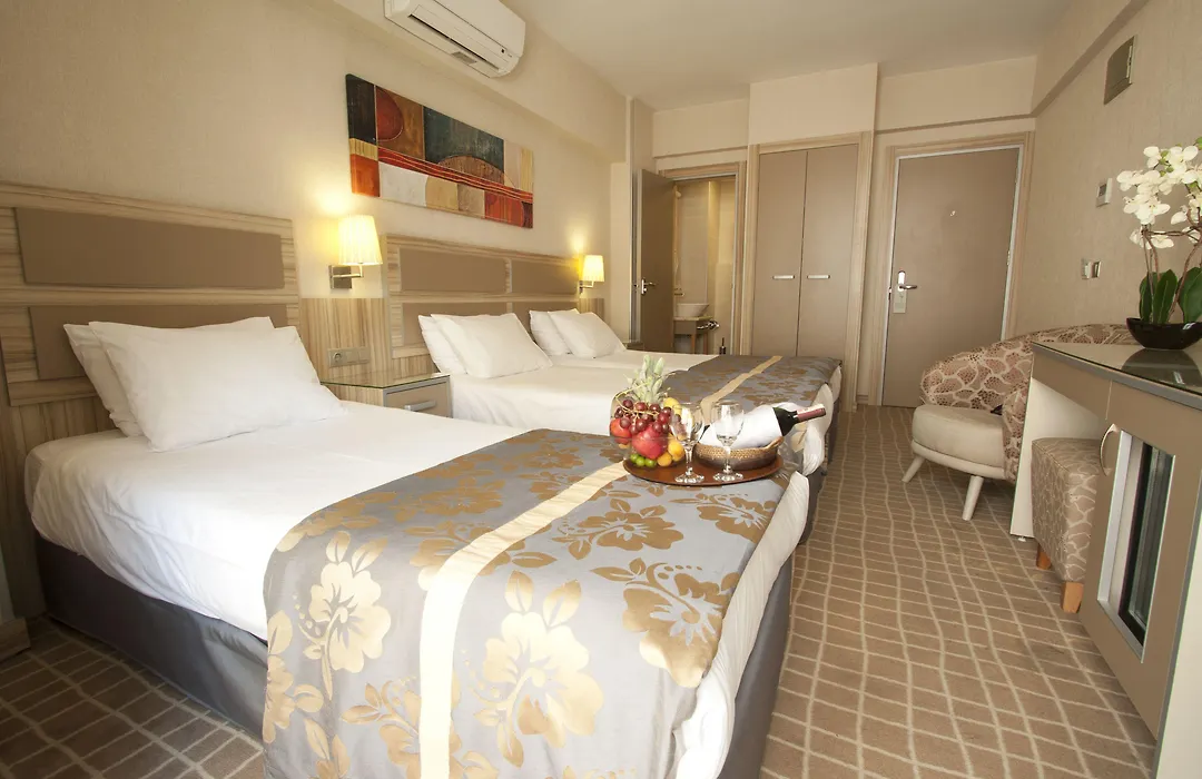 Nanda Hotel-1