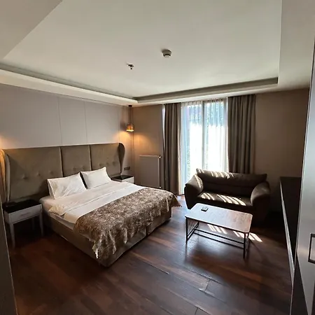 Secret Hotel-3