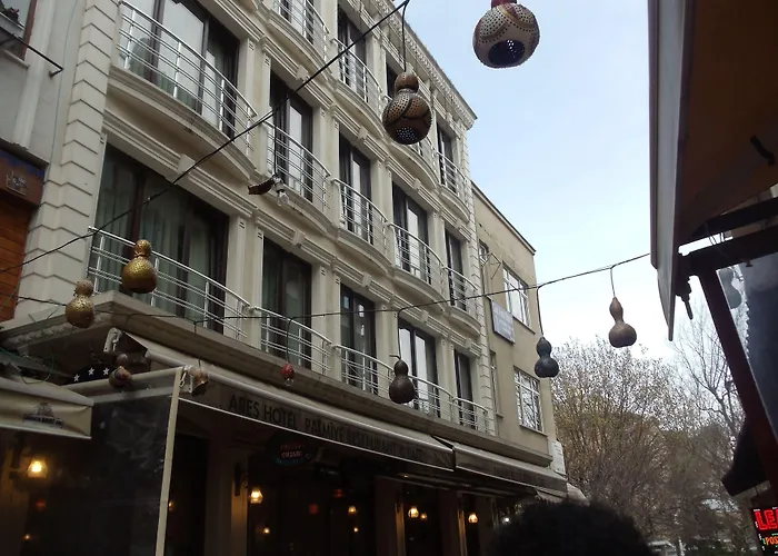 Ares Hotel Istanboel